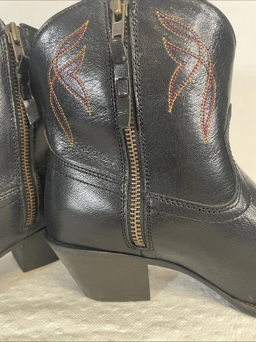 Ariat Darlin Short Western Boot ‘Old Black’W9.5 NWOT